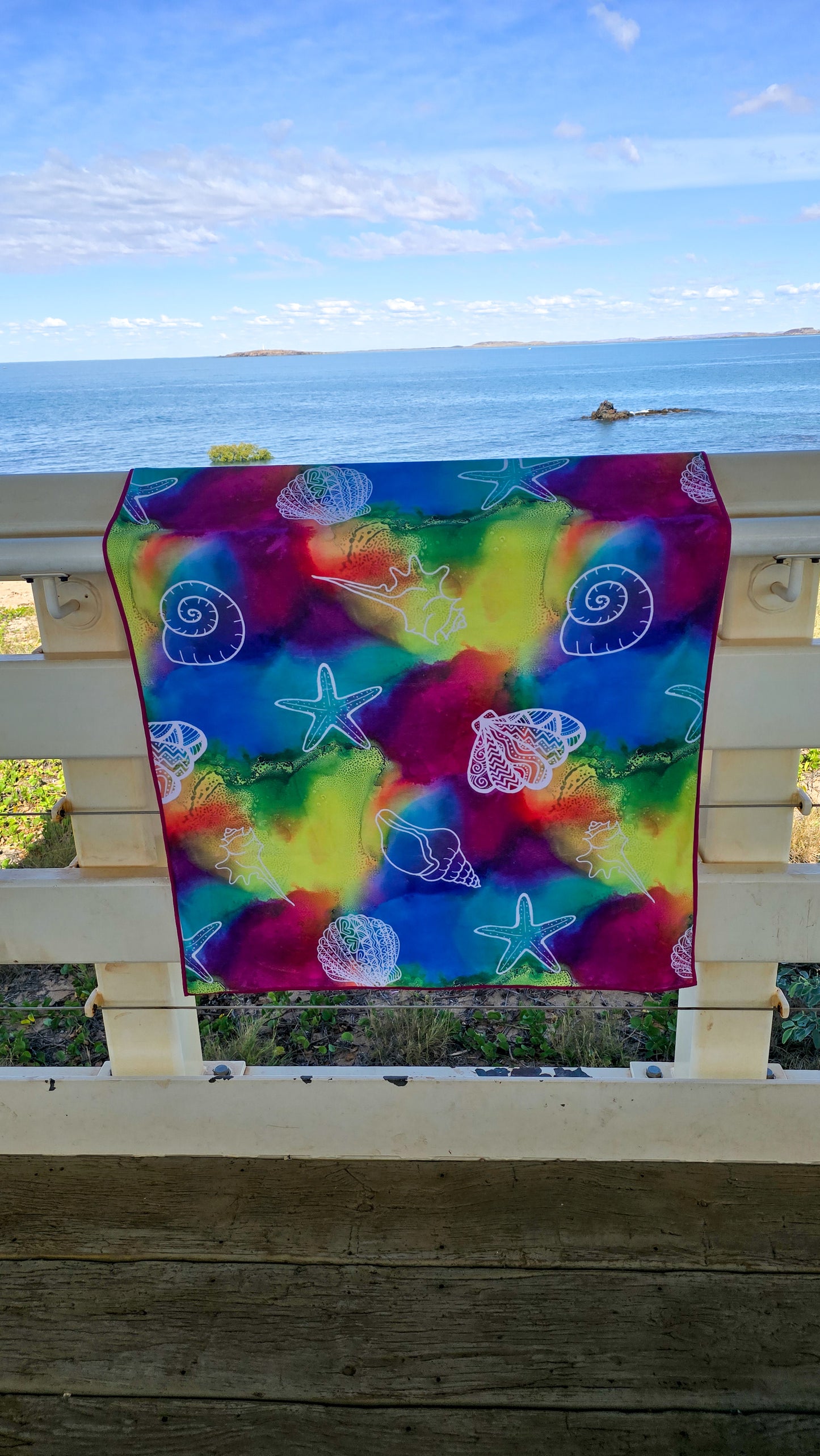 RETAIL - Towel - Rainbow Shells
