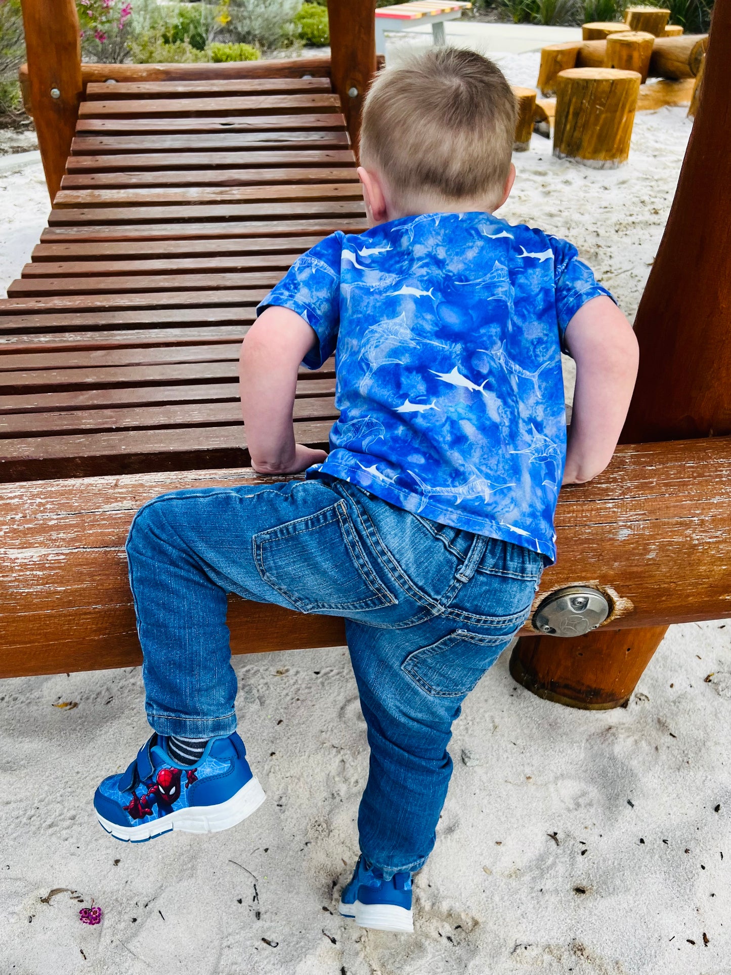 T shirt - Makaira Magic