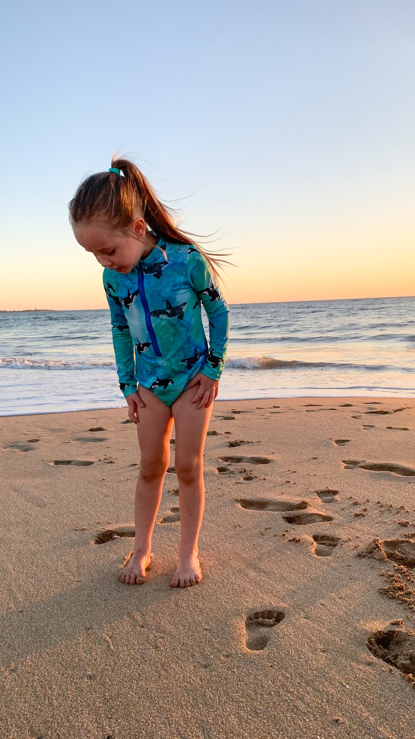 Girls bathers - Orcas of the Gulf