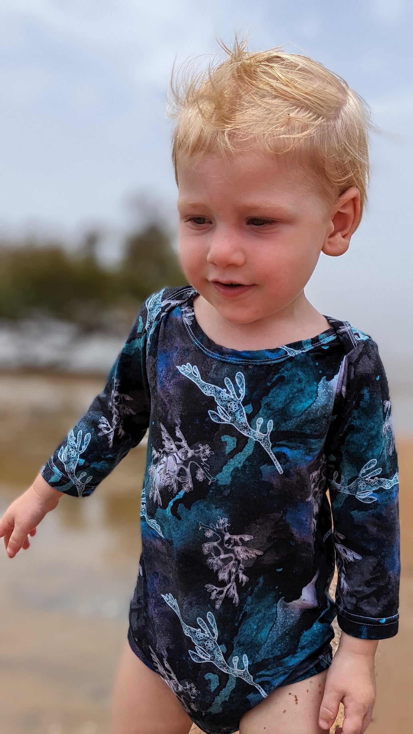 Long sleeve Onesie - Dragons Reef