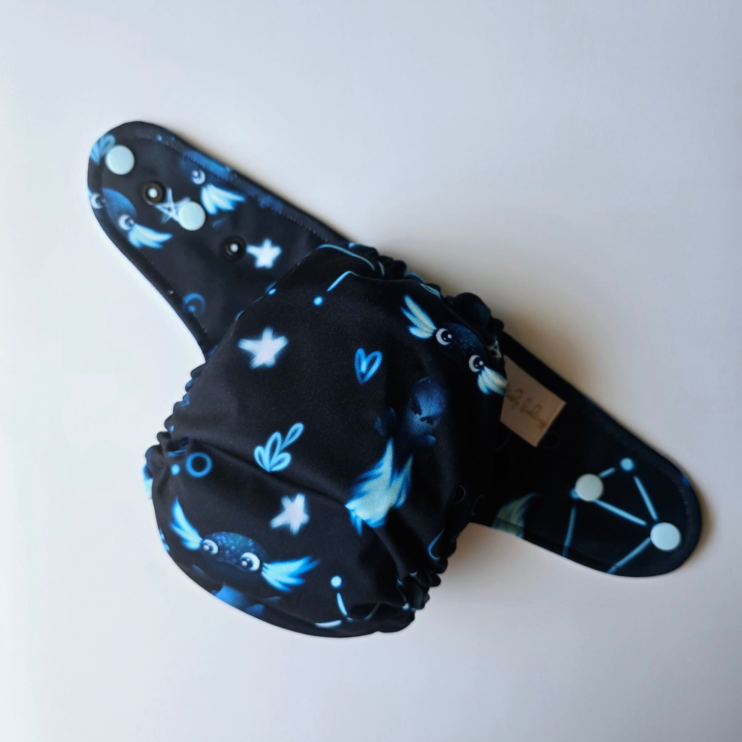 Modern Cloth Nappy - Glowing Axolotl (black)